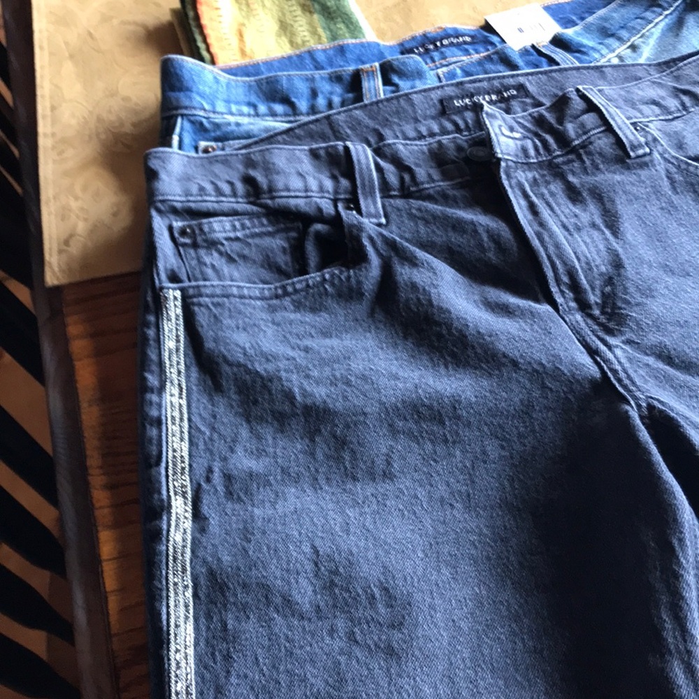 Lucky Jeans Straight leg, Bling strip on the sides ,